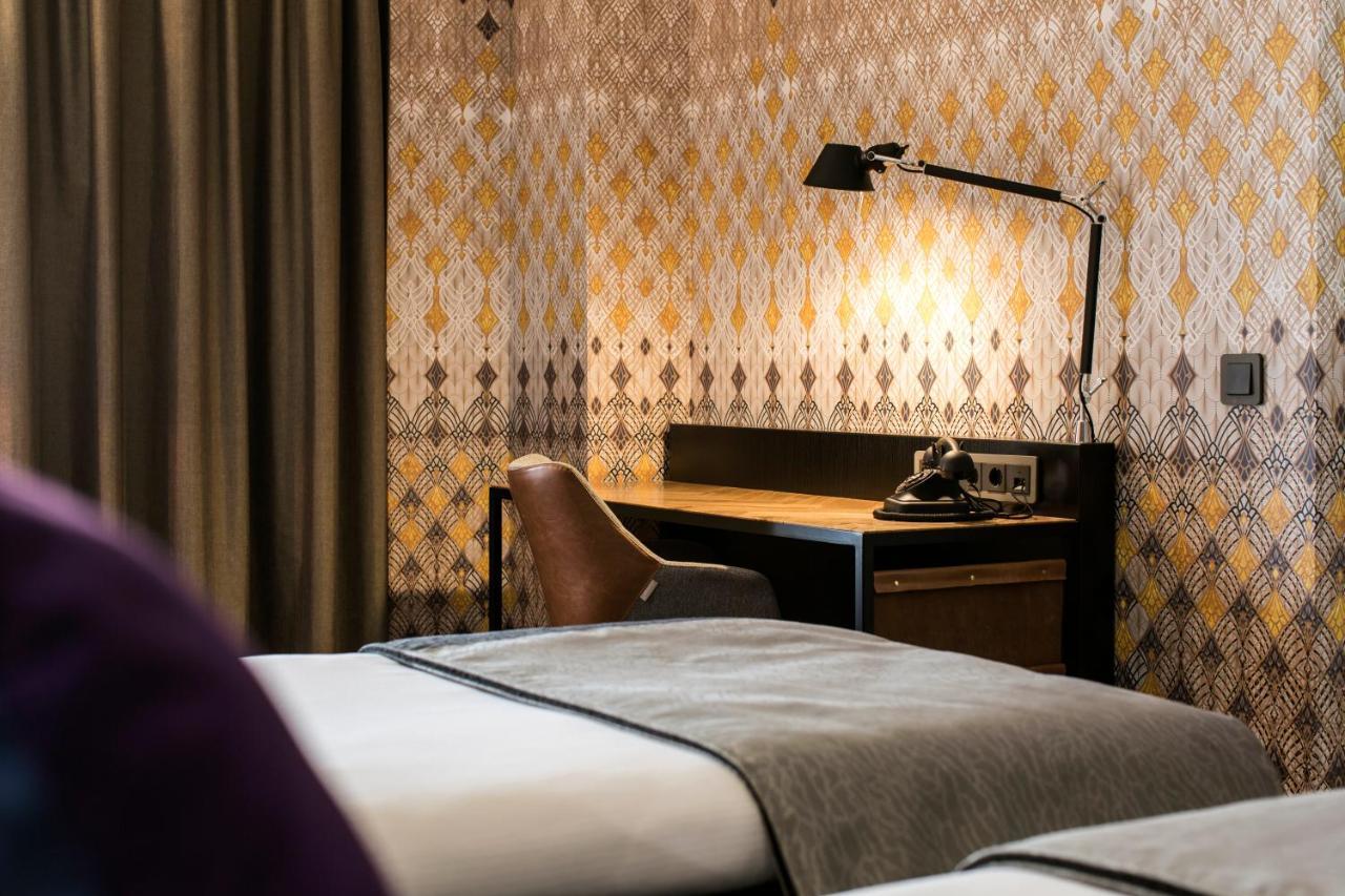 Clayton Hotel Amsterdam American Esterno foto
